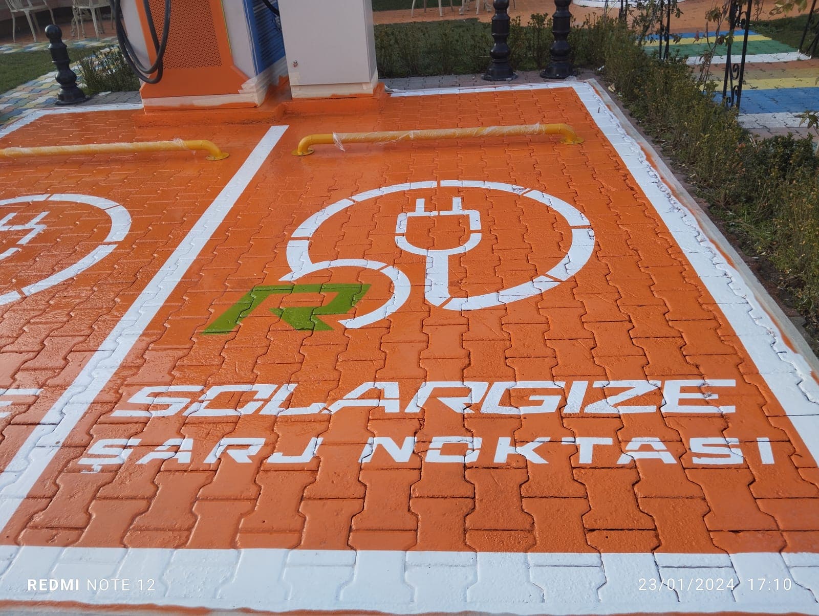 Elektrikli Araç Şarj Alanı Boyaması